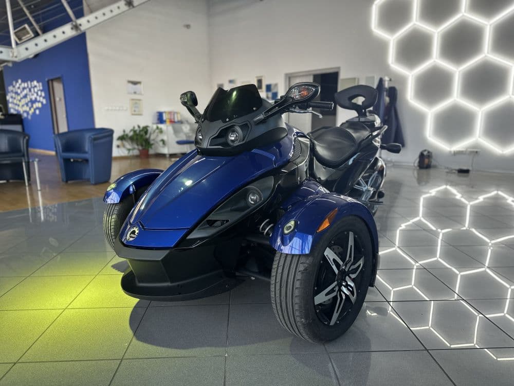 CAN-AM SPYDER 1000RS - 3