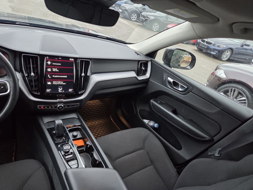 Volvo XC60 B4 AWD - 12