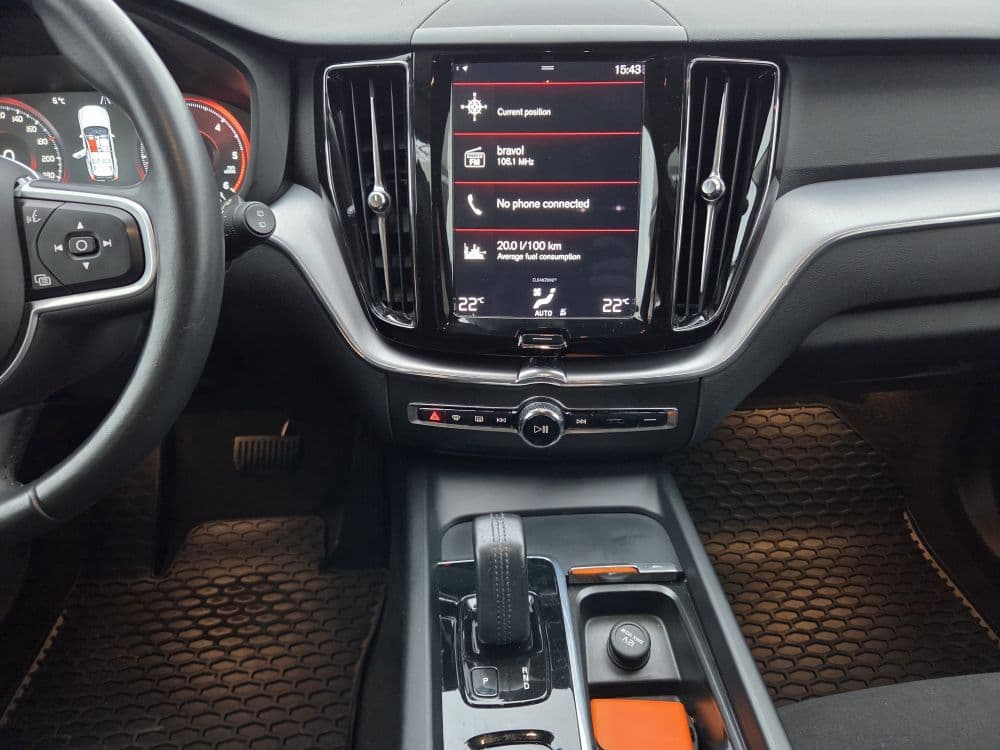 Volvo XC60 B4 AWD - 14