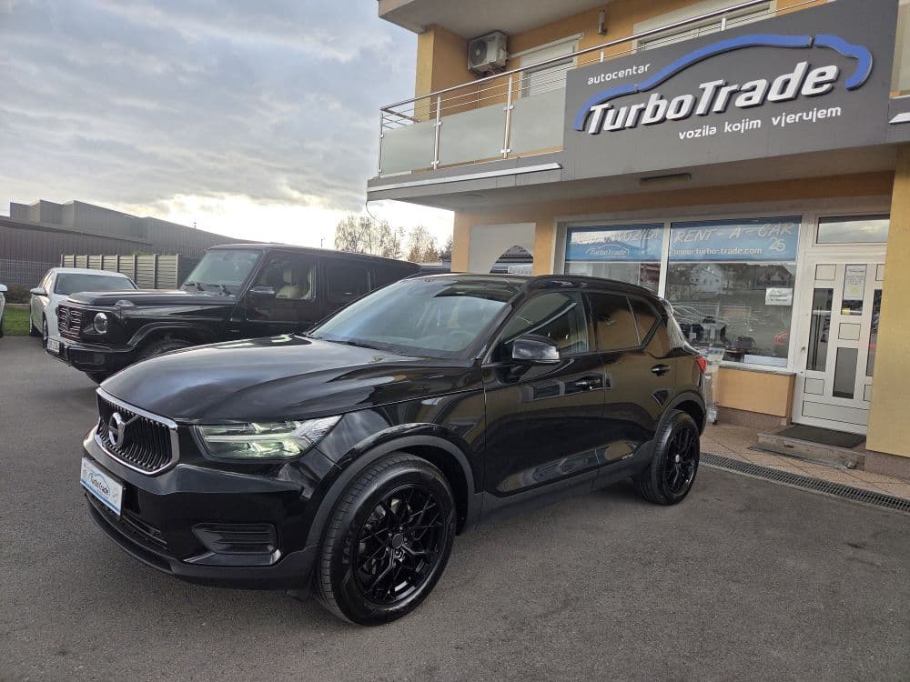 Volvo XC40 2.0 D3 AWD Automatic - 3