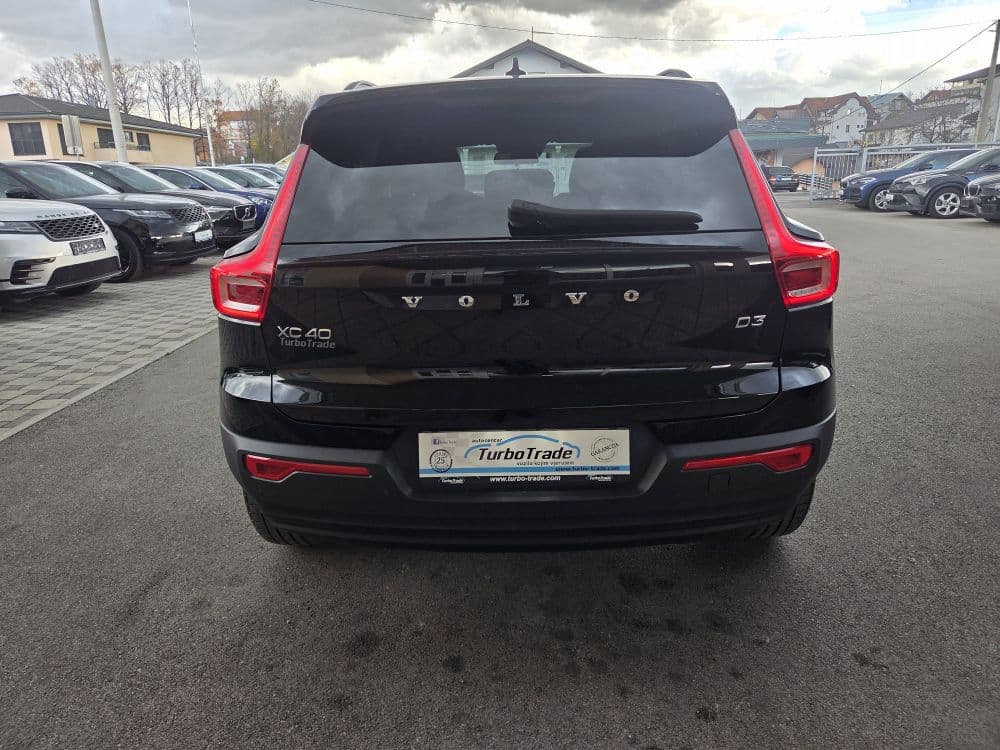 Volvo XC40 2.0 D3 AWD Automatic - 7