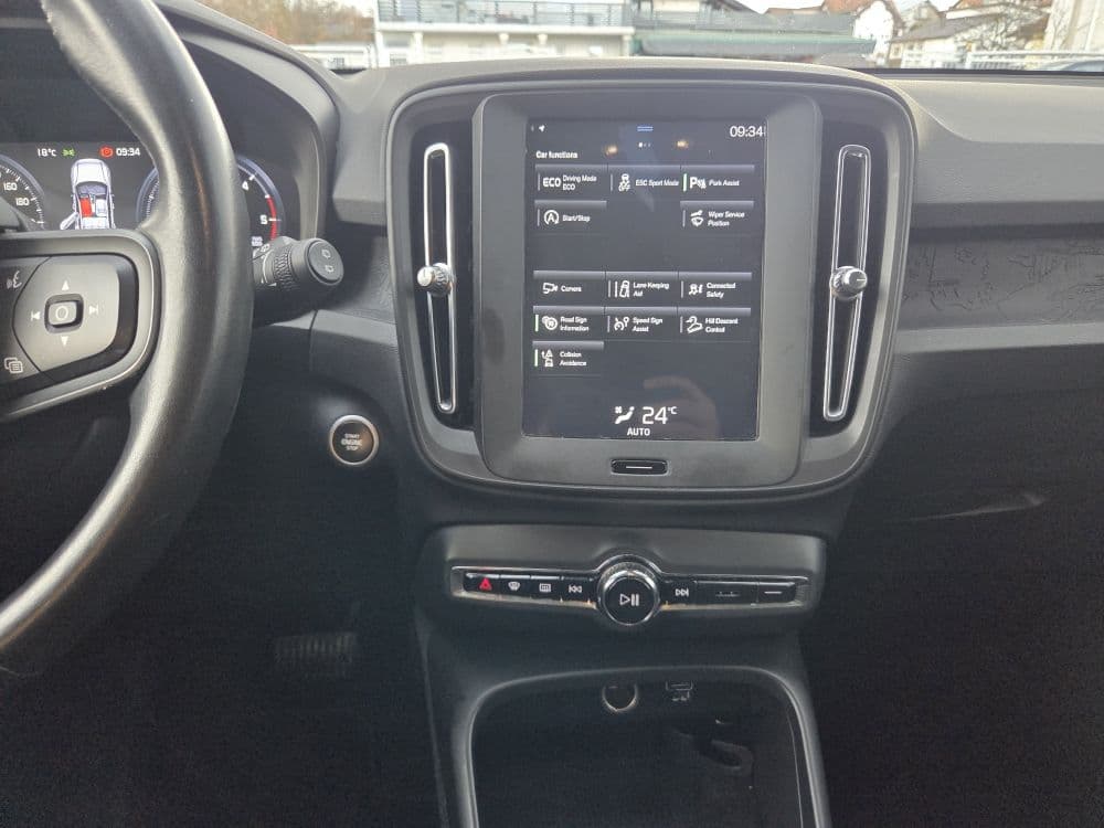 Volvo XC40 2.0 D3 AWD Automatic - 13