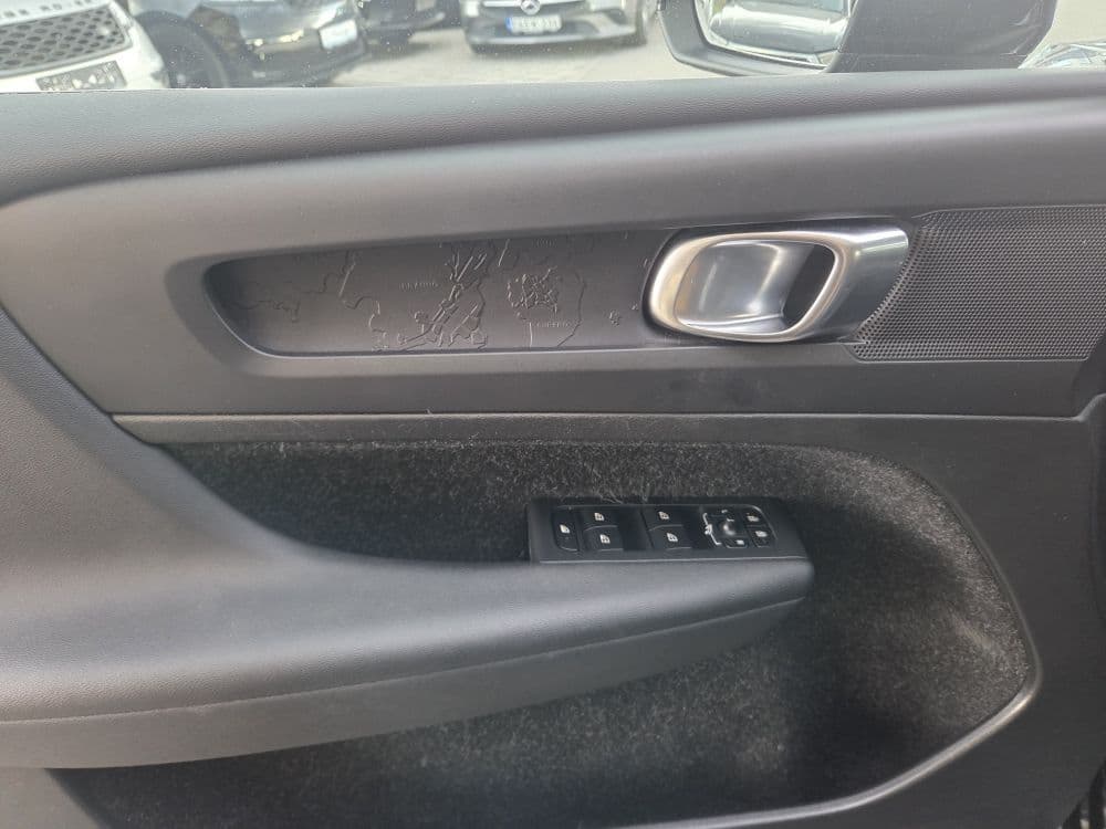 Volvo XC40 2.0 D3 AWD Automatic - 21