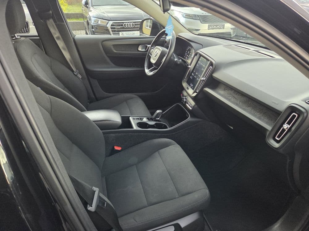 Volvo XC40 2.0 D3 AWD Automatic - 22