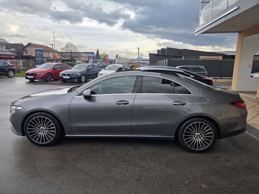 Mercedes-Benz CLA 180D Coupe Executive - 4