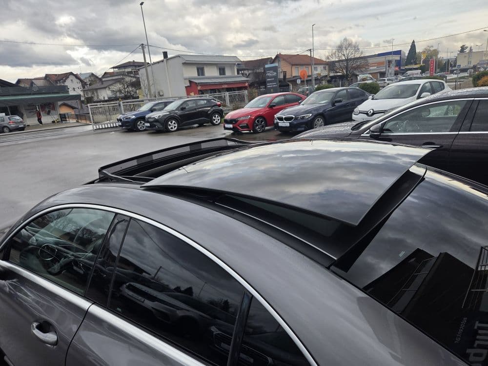 Mercedes-Benz CLA 180D Coupe Executive - 9