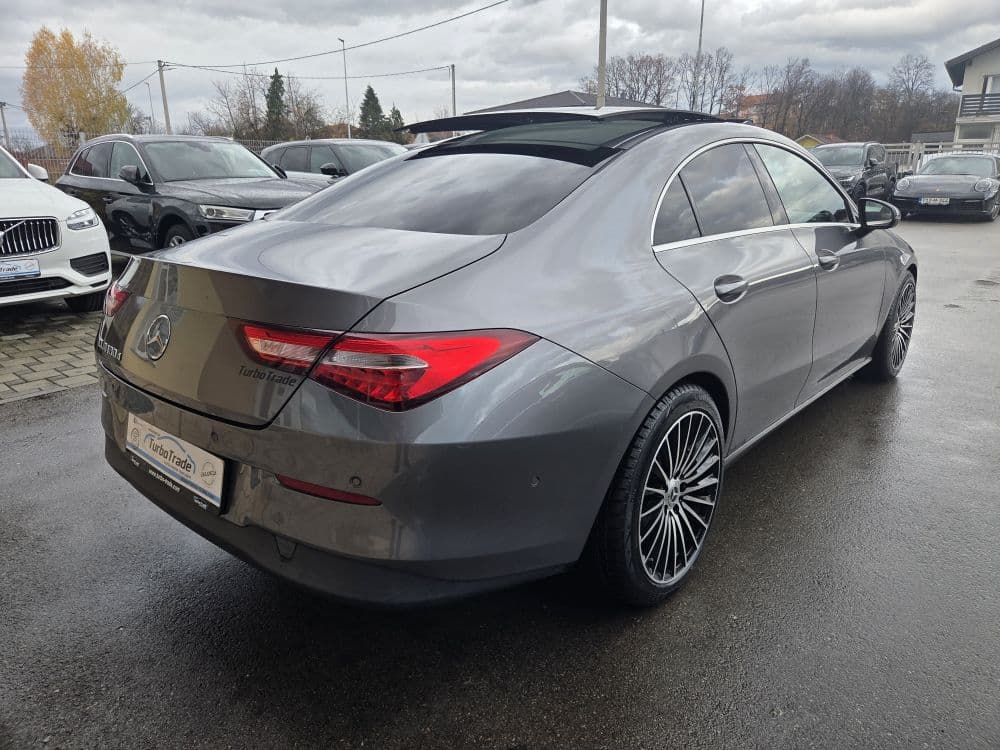 Mercedes-Benz CLA 180D Coupe Executive - 8