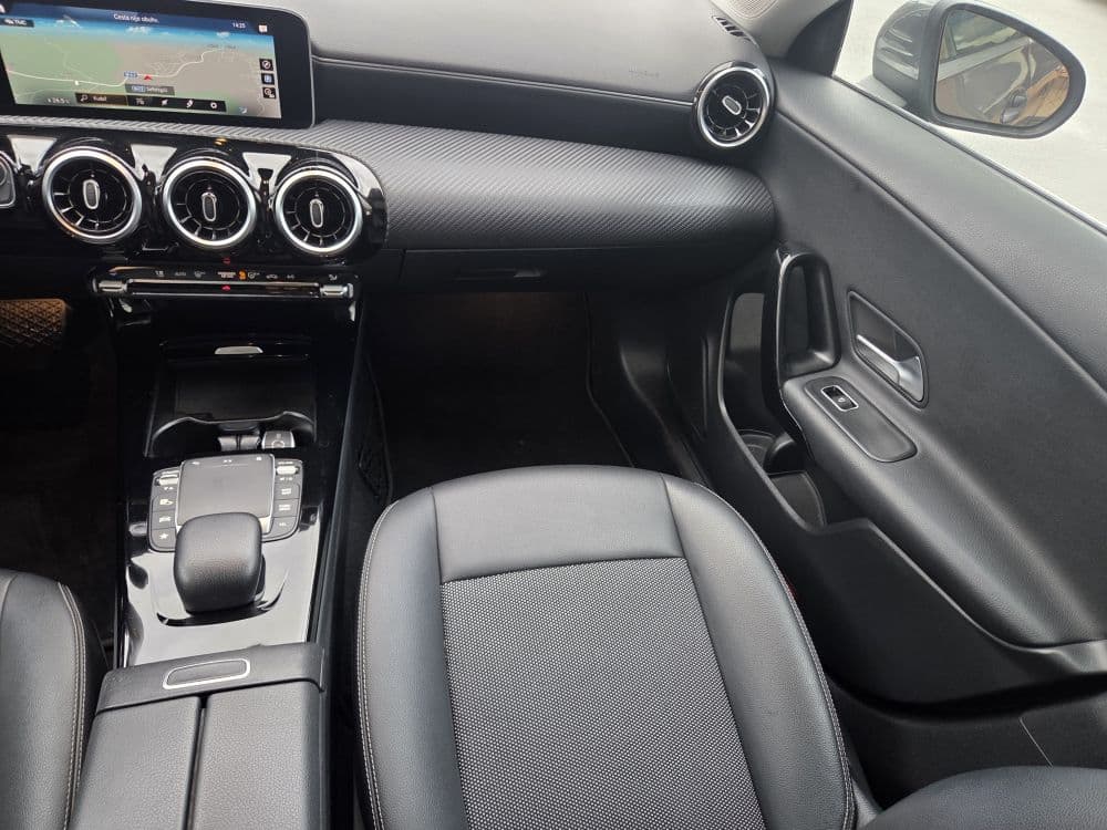 Mercedes-Benz CLA 180D Coupe Executive - 15