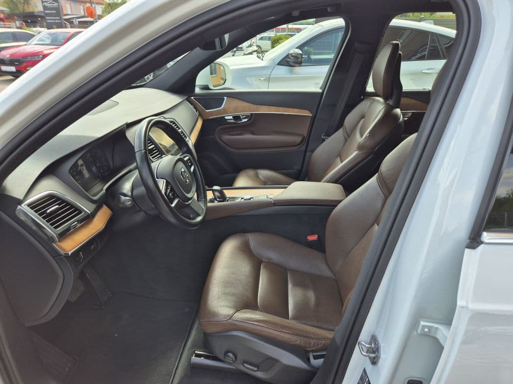 Volvo XC90 B5 AWD Momentum 7 PL - 10