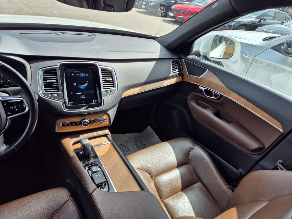 Volvo XC90 B5 AWD Momentum 7 PL - 12