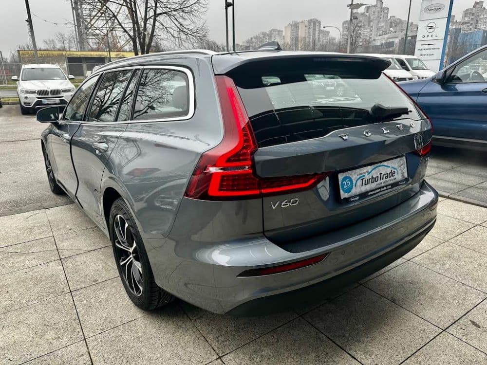 VOLVO V60 D3 - 8