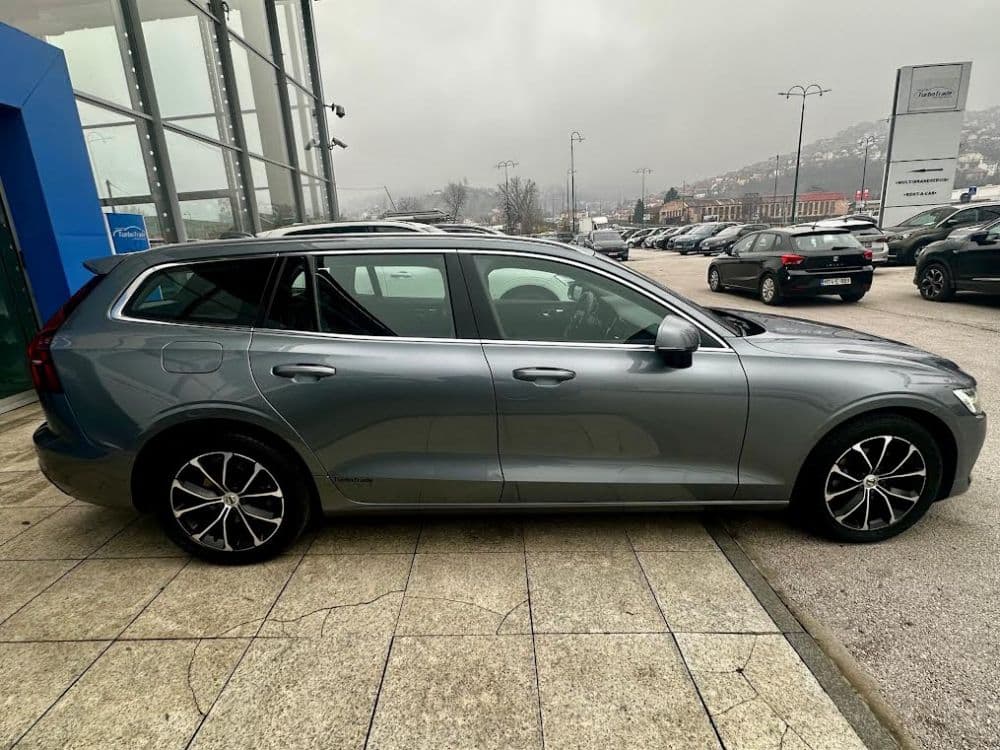 VOLVO V60 D3 - 4