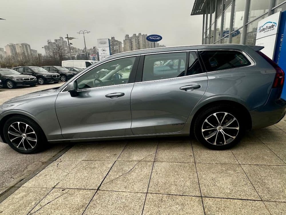 VOLVO V60 D3 - 5