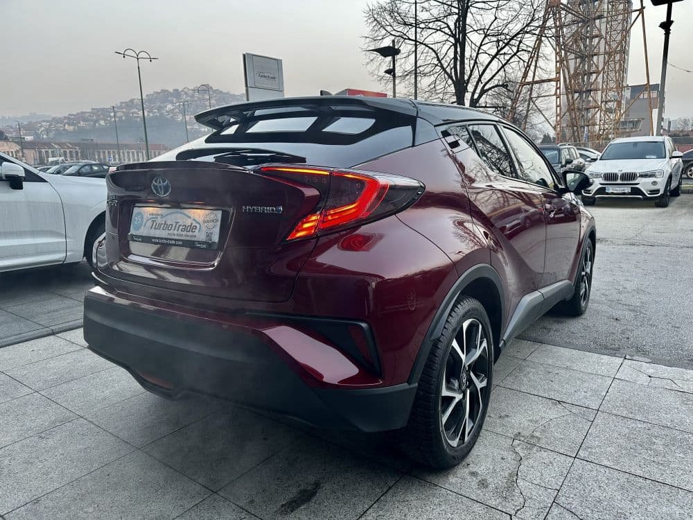 TOYOTA CHR 1.8 HYBRID XLE Premium - 6