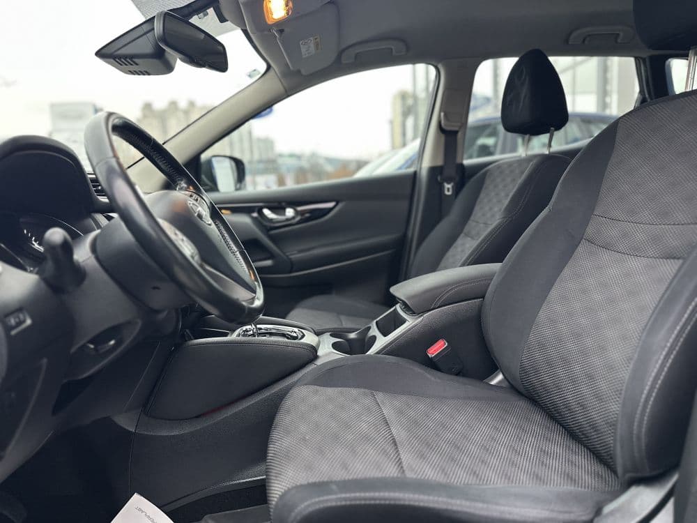 NISSAN QASHQAI 1.2 AUT - 11
