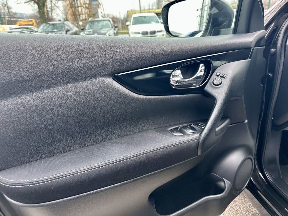 NISSAN QASHQAI 1.2 AUT - 9