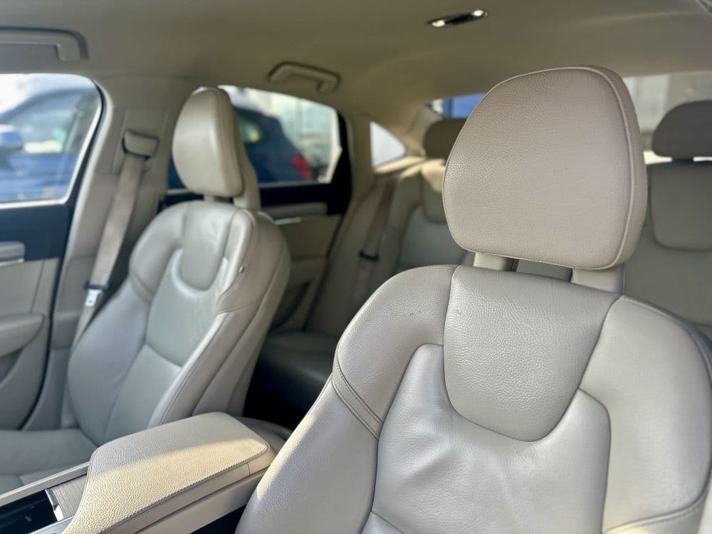 VOLVO S90 D3 MOMENTUM - 11