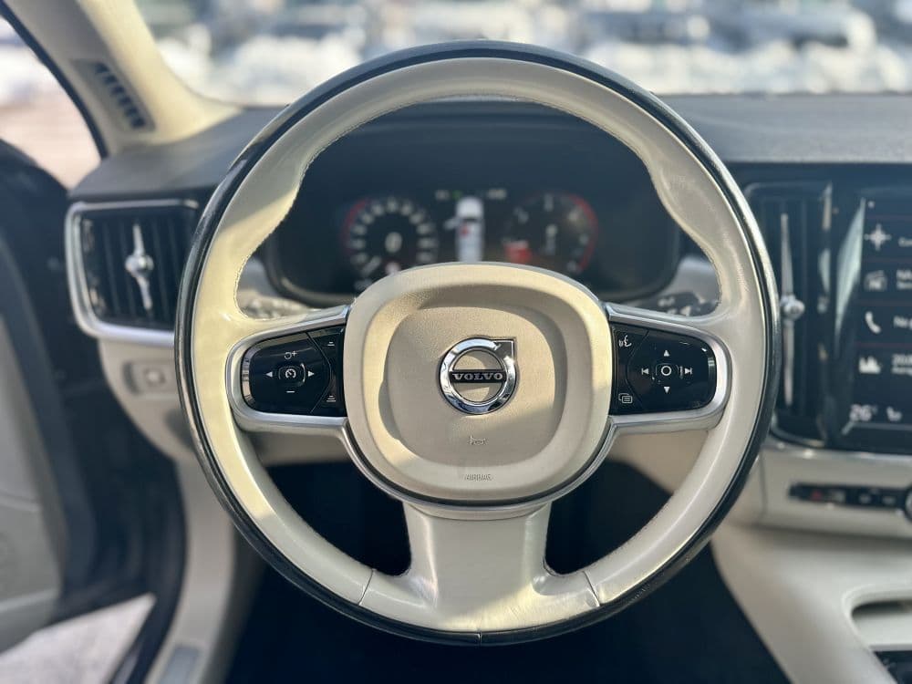 VOLVO S90 D3 MOMENTUM - 12