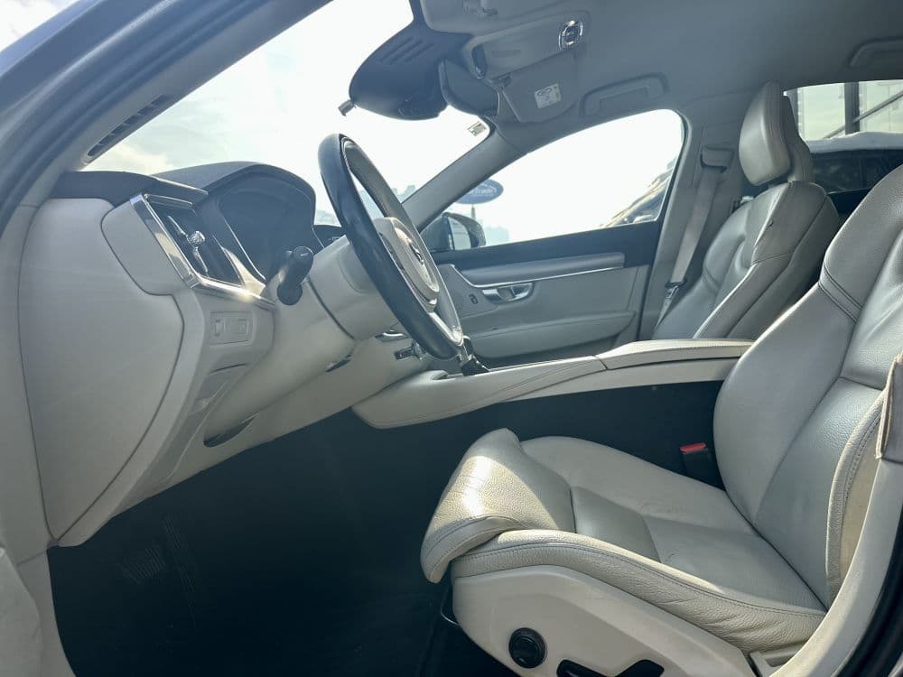 VOLVO S90 D3 MOMENTUM - 10