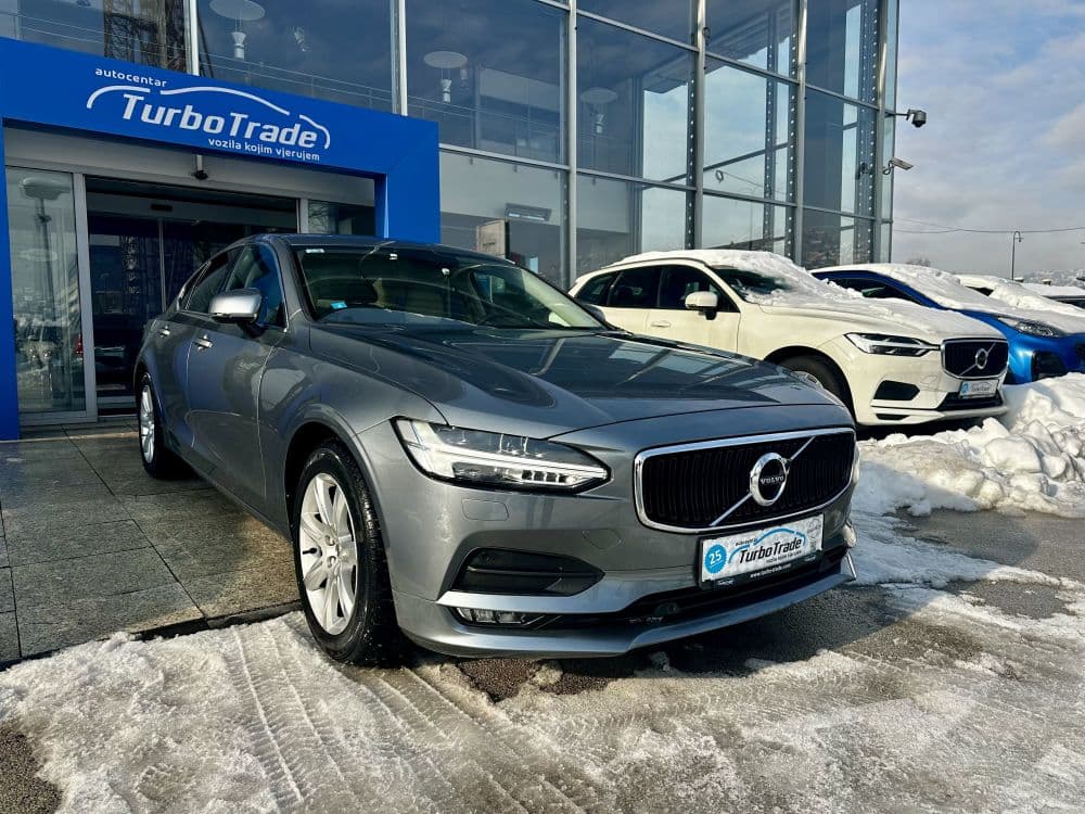 VOLVO S90 D3 MOMENTUM