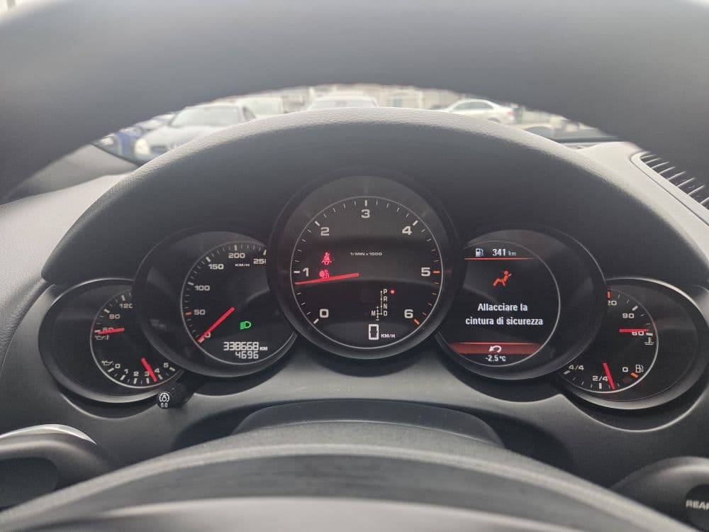 Porsche Cayenne 3.0 D V6 - 16