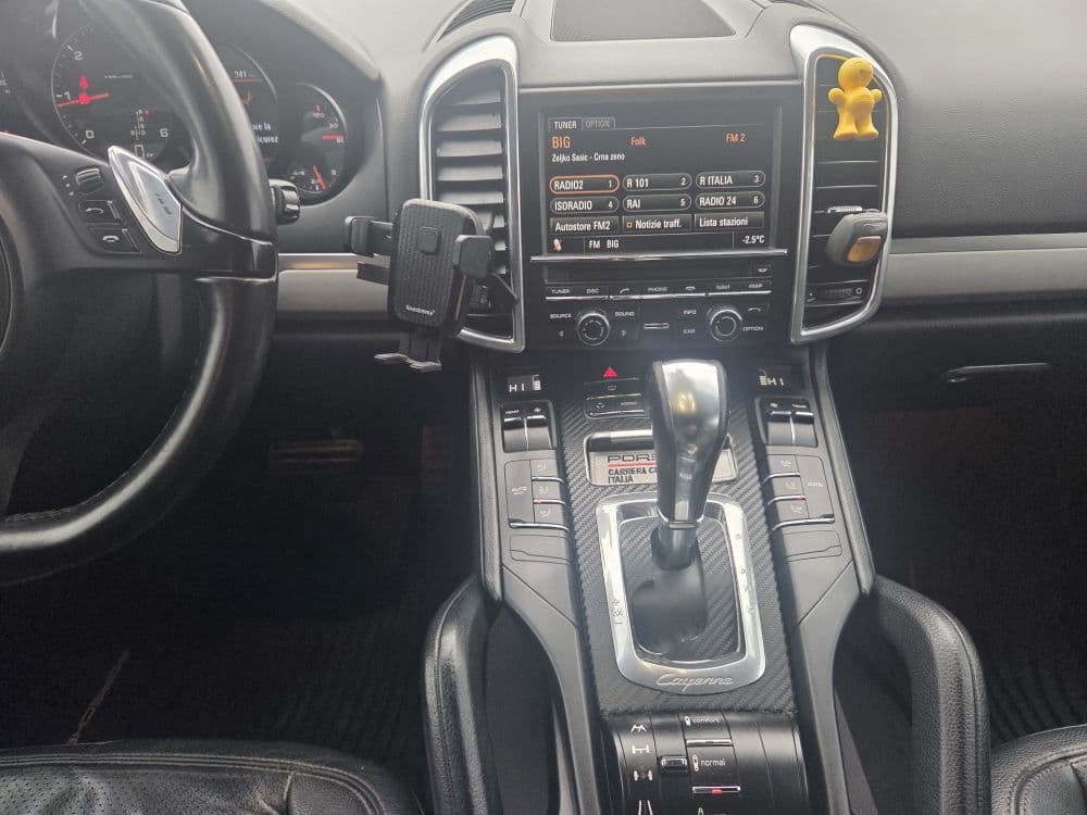 Porsche Cayenne 3.0 D V6 - 11