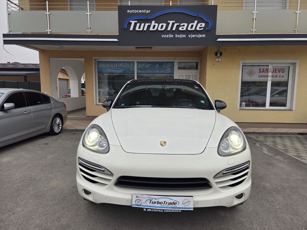 Porsche Cayenne 3.0 D V6 - 2