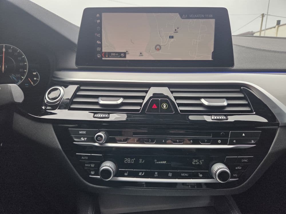 BMW 530 E DRIVE PERFORMANCE - 17