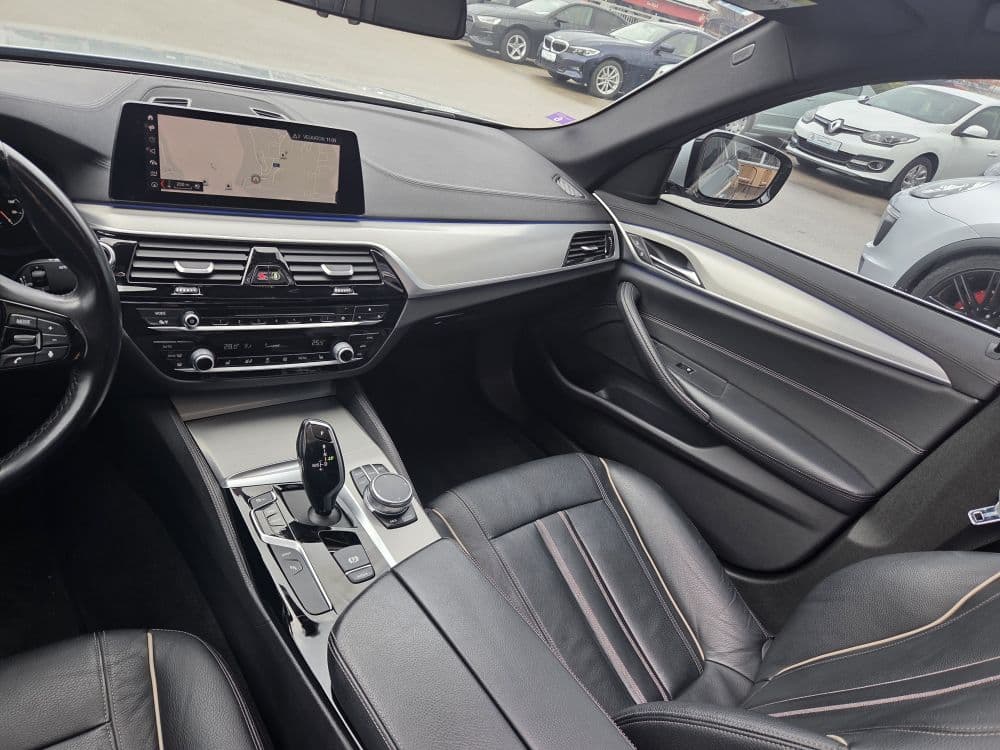 BMW 530 E DRIVE PERFORMANCE - 15