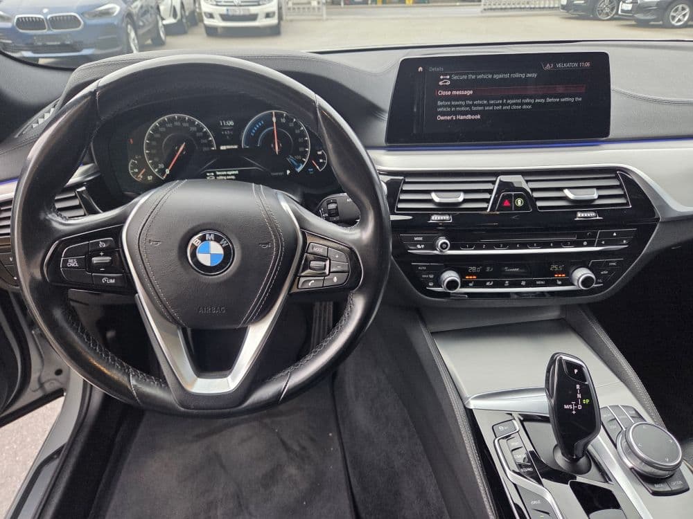 BMW 530 E DRIVE PERFORMANCE - 13