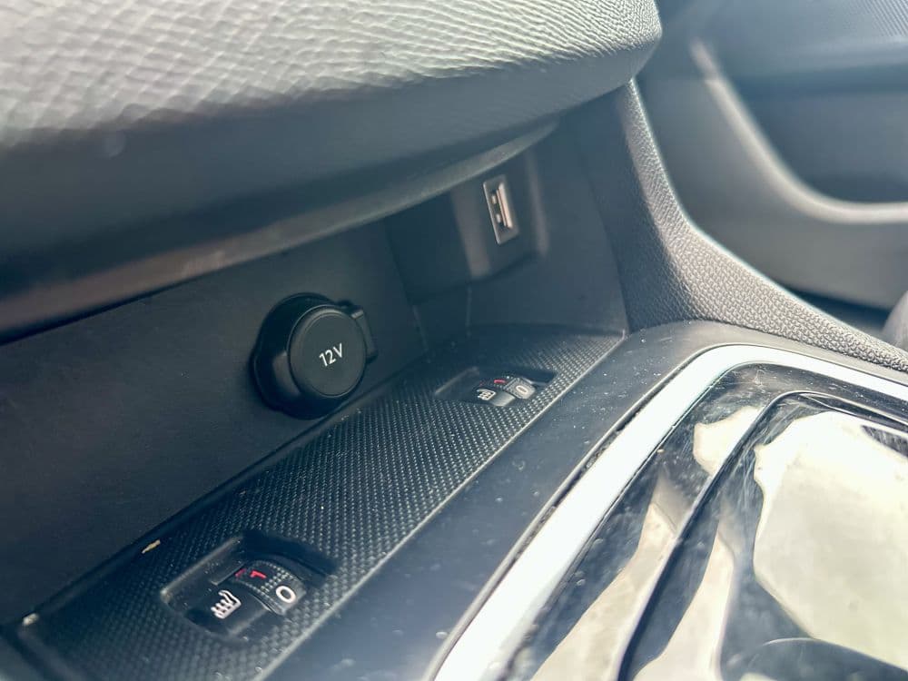 PEUGEOT 308 1.5HDI SW AUT - 16