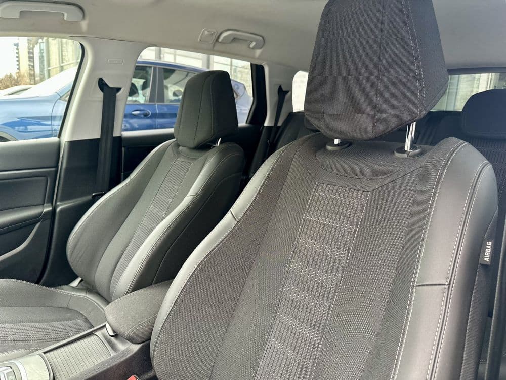 PEUGEOT 308 1.5HDI SW AUT - 9