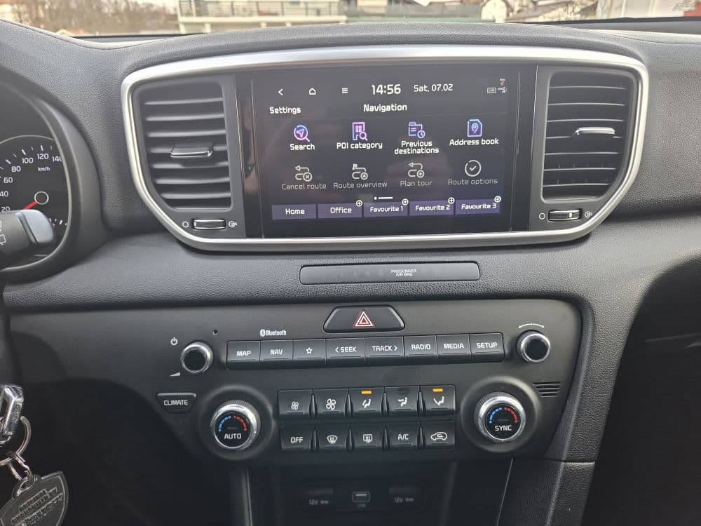 KIA SPORTAGE 1.6 CRDI BUSINESS AUT - 16