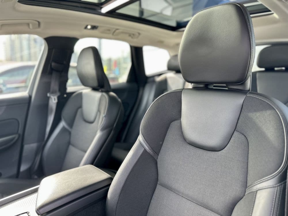 VOLVO XC60 T8 4WD PLUG IN - 9