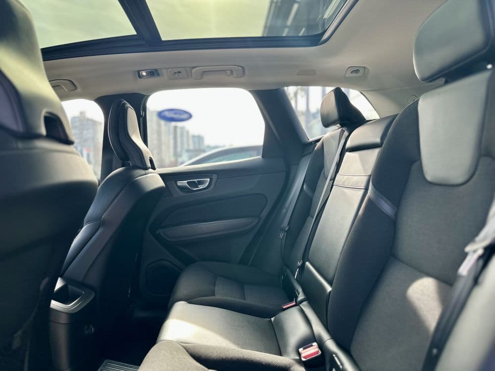 VOLVO XC60 T8 4WD PLUG IN - 16