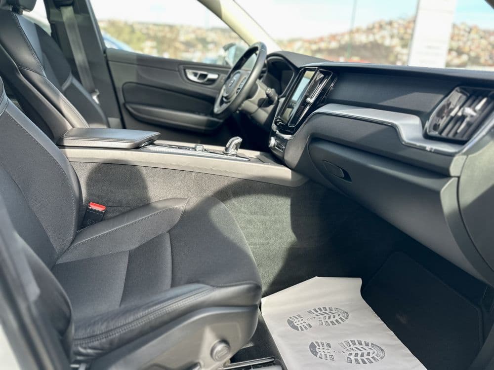 VOLVO XC60 T8 4WD PLUG IN - 17