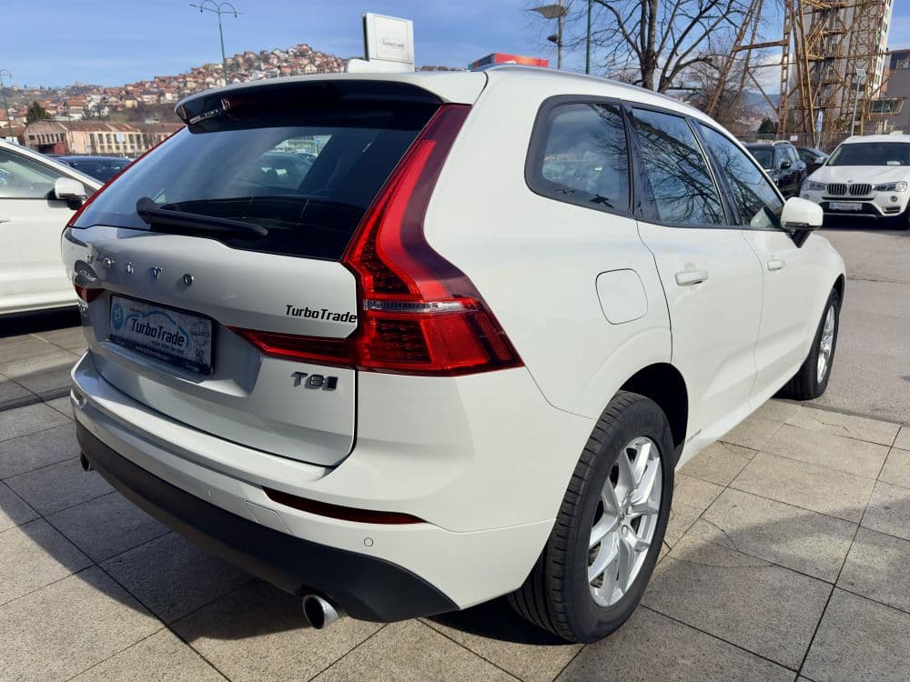 VOLVO XC60 T8 4WD PLUG IN - 4