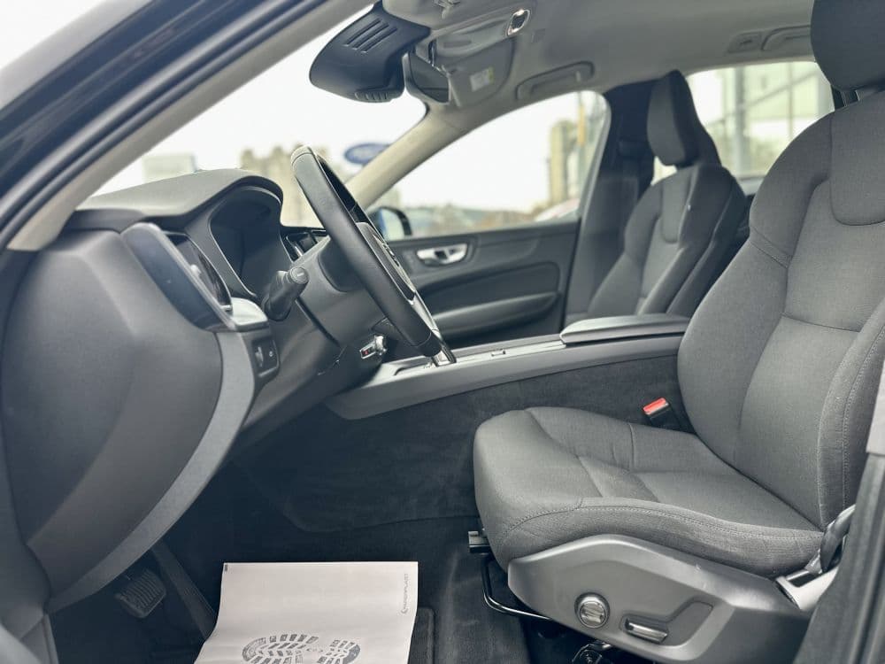 VOLVO XC60 B4 4WD - 10