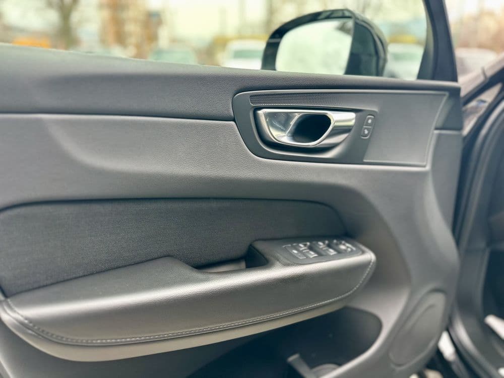 VOLVO XC60 B4 4WD - 8