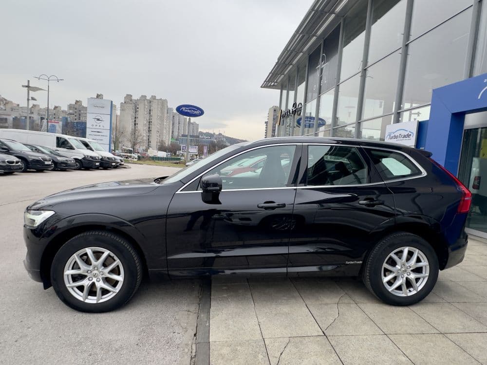 VOLVO XC60 B4 4WD - 6