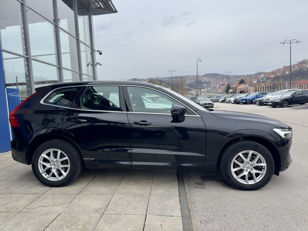 VOLVO XC60 B4 4WD - 7