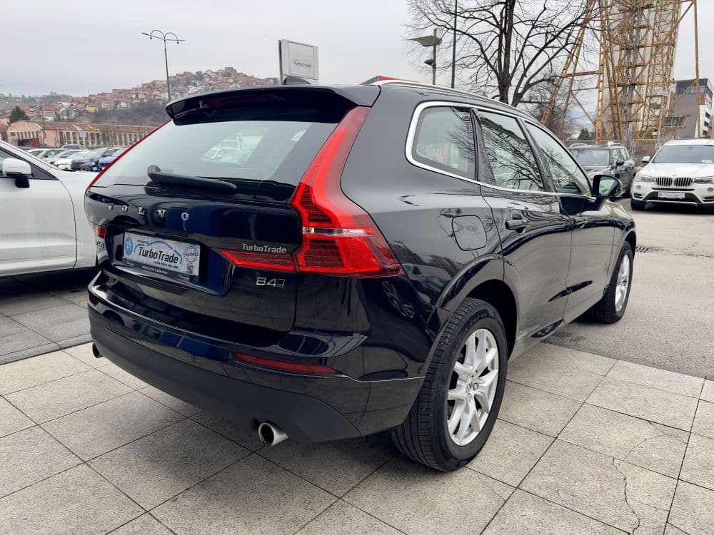 VOLVO XC60 B4 4WD - 5