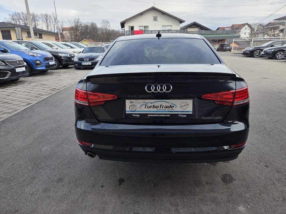 Audi A4 2.0 TDI S-tronic - 7