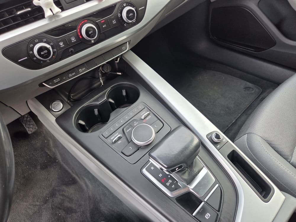 Audi A4 2.0 TDI S-tronic - 14