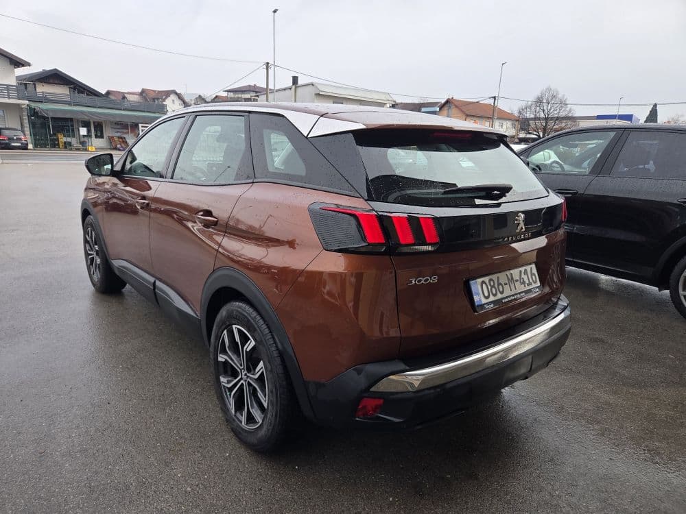 Peugeot 3008 1.5 HDI Business Aut - 6