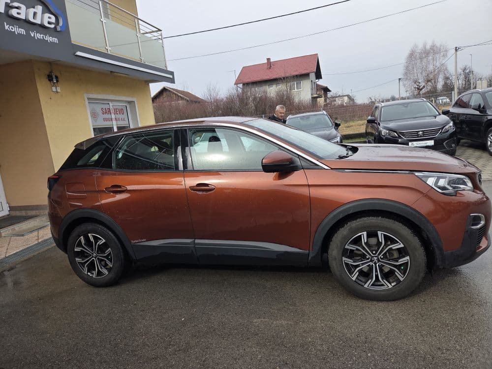 Peugeot 3008 1.5 HDI Business Aut - 5