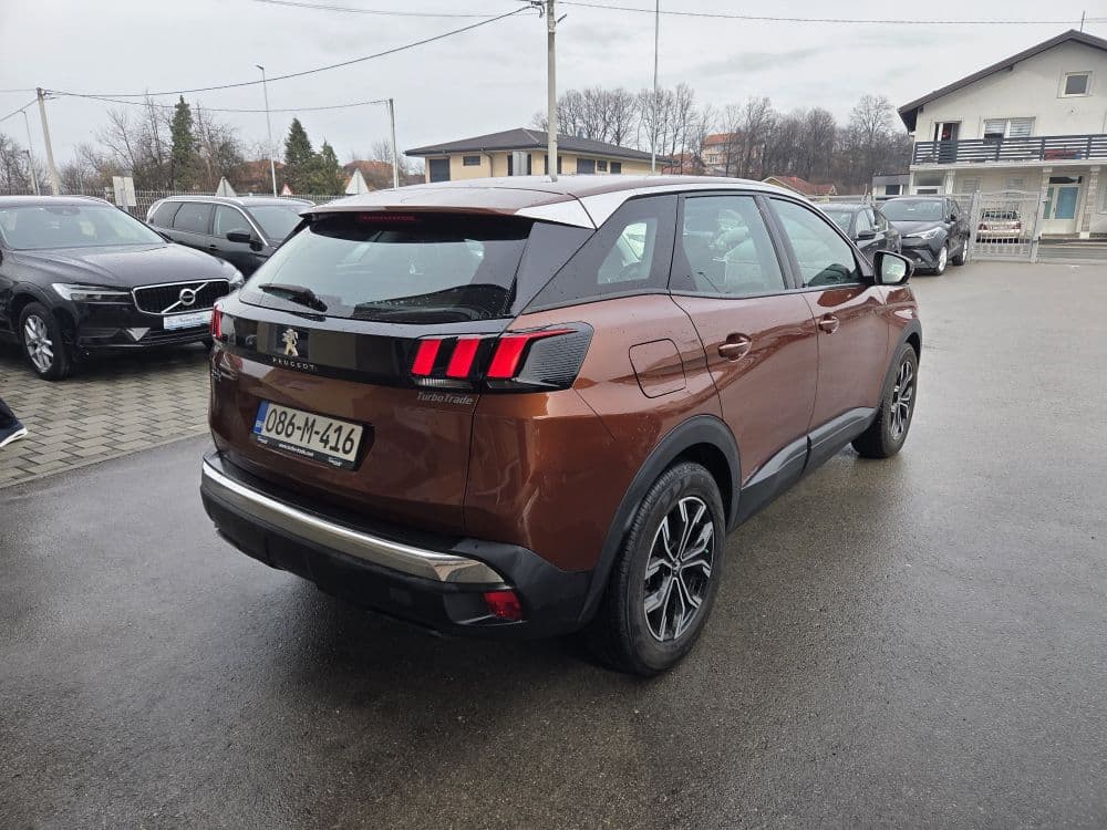 Peugeot 3008 1.5 HDI Business Aut - 8