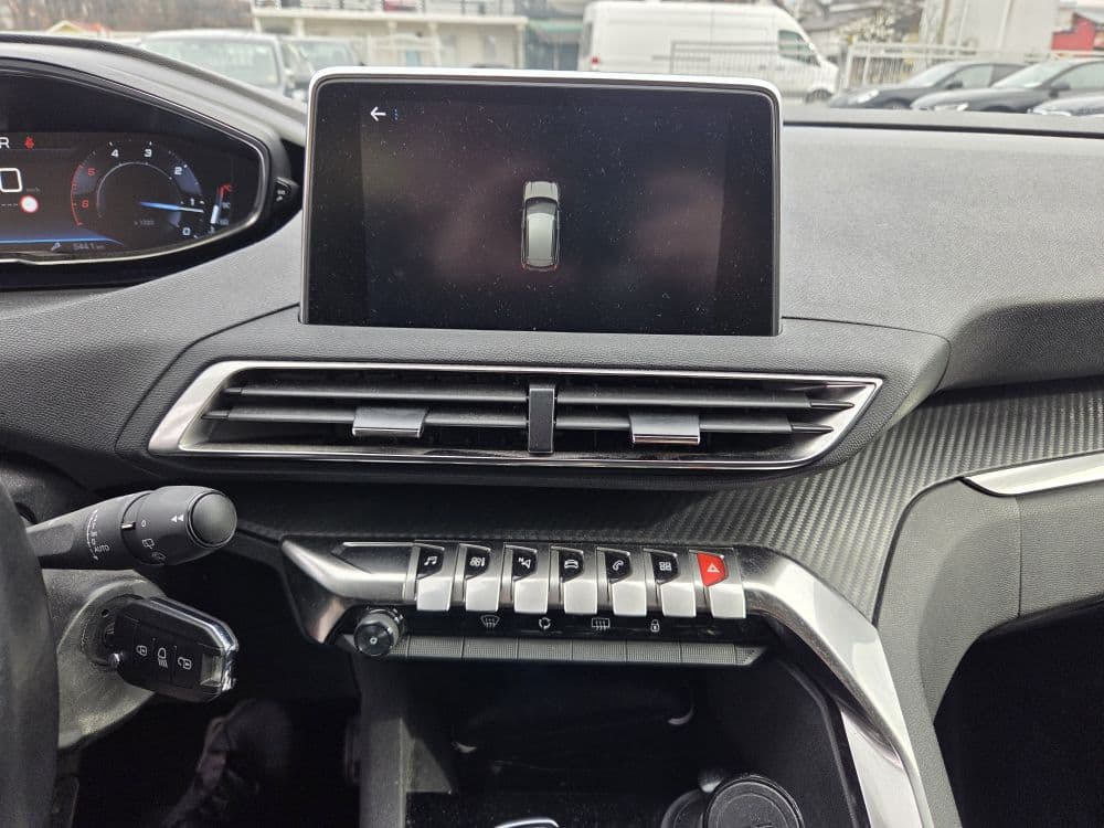 Peugeot 3008 1.5 HDI Business Aut - 14