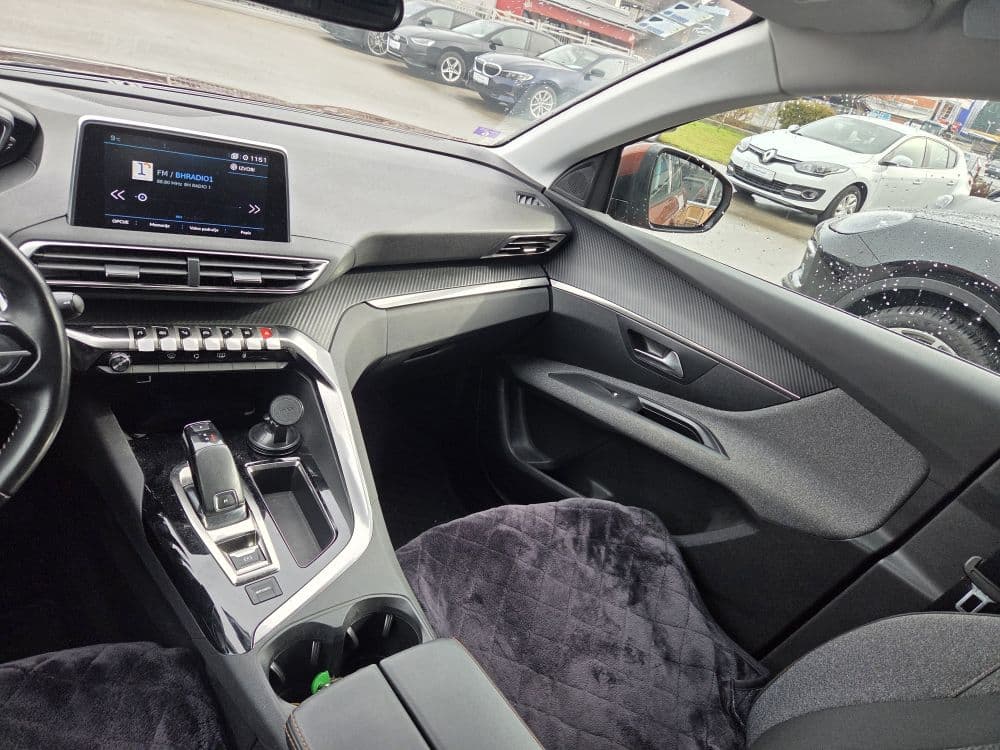 Peugeot 3008 1.5 HDI Business Aut - 11