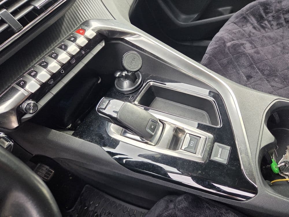 Peugeot 3008 1.5 HDI Business Aut - 12